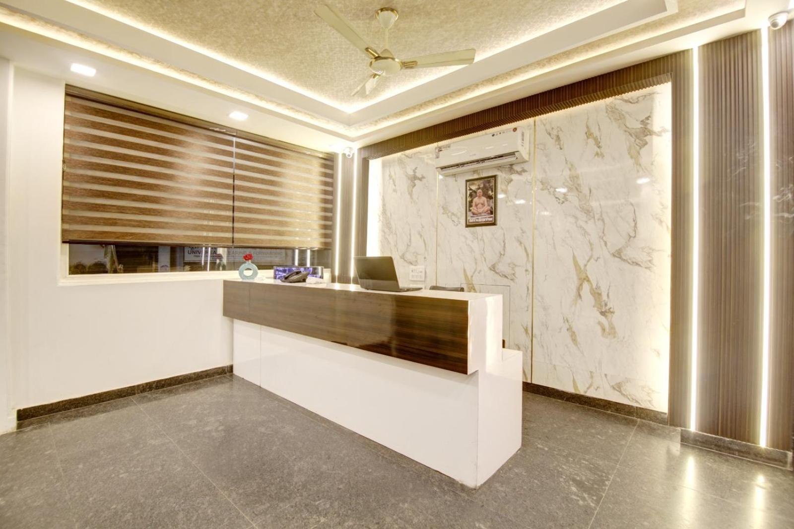 Hotel Devrana Delhi Airport Ню Делхи Екстериор снимка