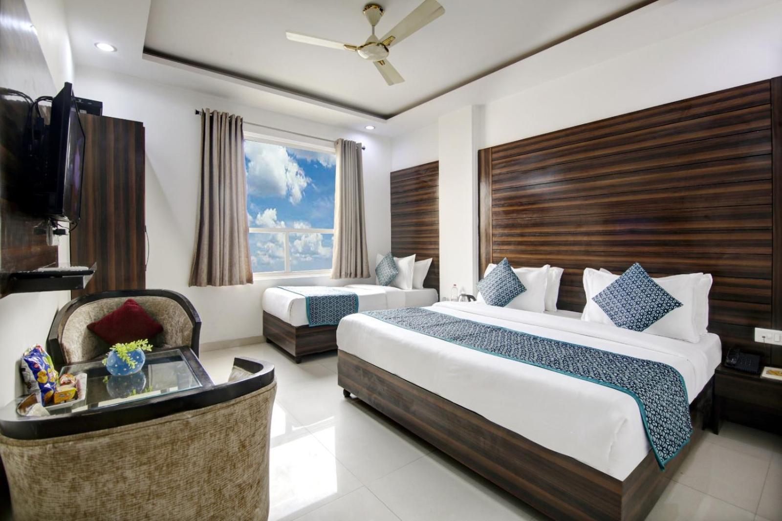 Hotel Devrana Delhi Airport Ню Делхи Екстериор снимка