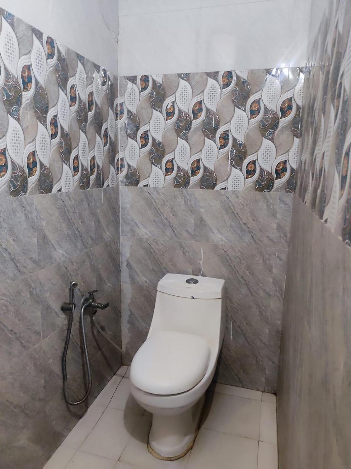 Hotel Devrana Delhi Airport Ню Делхи Екстериор снимка